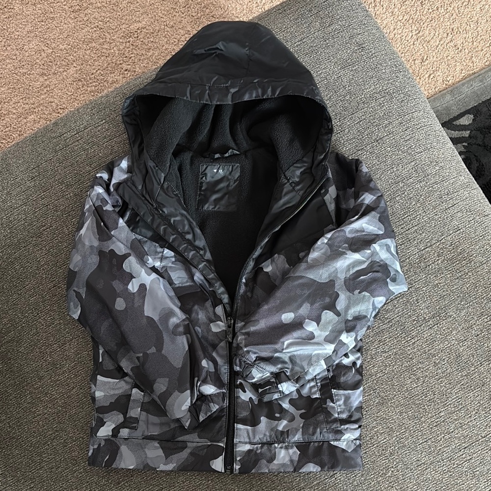 Nike Boys 5-6 Years Sportswear Fleece Lined Windbreaker Jacket (Gray)